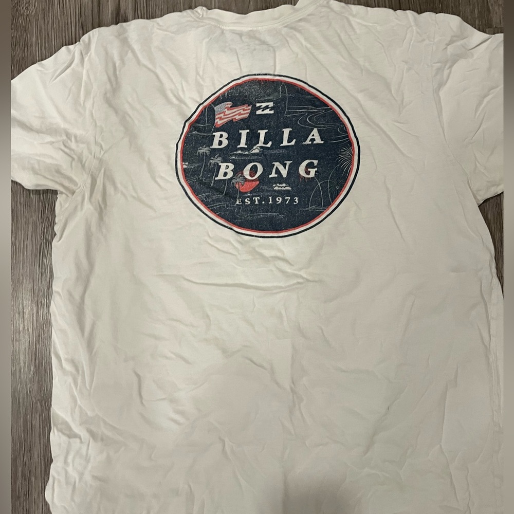 white vintage surf style billabong t shirt